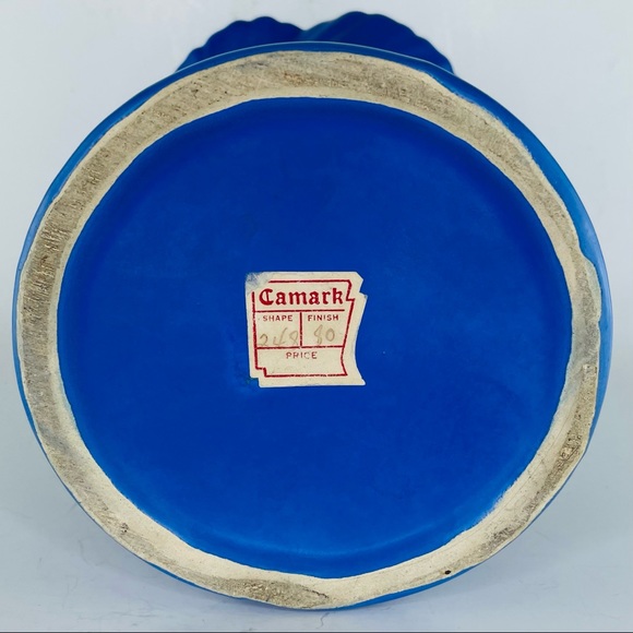 Vintage Camark Matte Blue Cornucopia 9" Swirl Vase - Circa 1930s - Picture 6 of 9